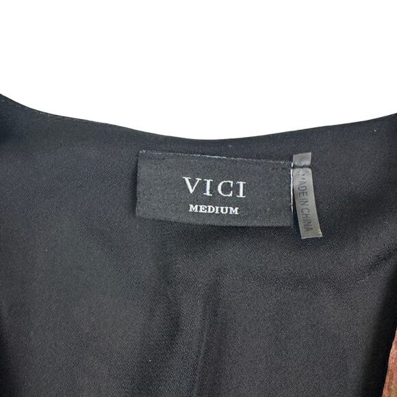 Vici Moody Floral Feminine Sexy Classy Wrap Maxi Dress Women's Size Medium - Picture 8 of 11